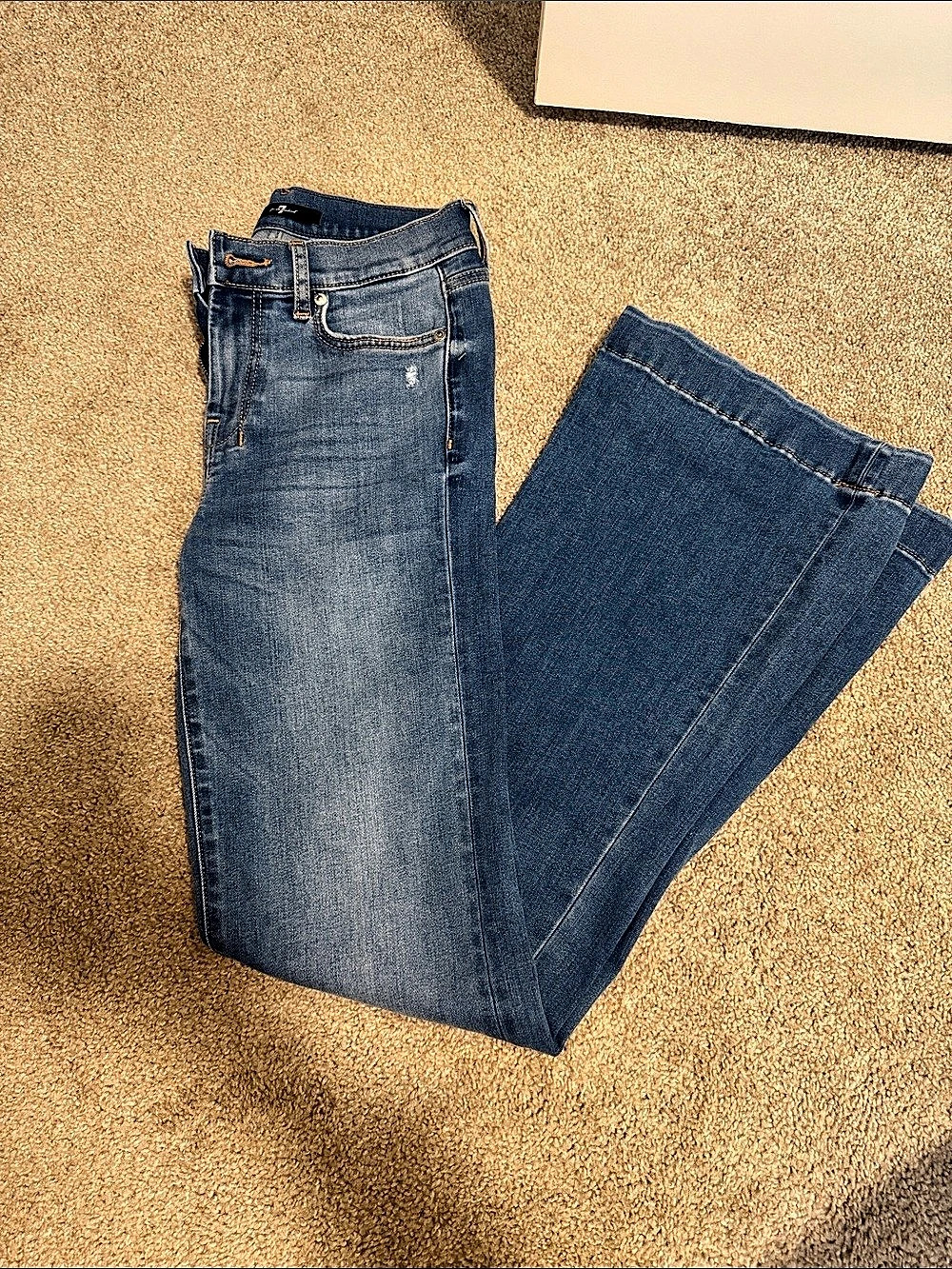 7 For All Mankind Dojo Flare Jeans Boot Cut Jeans in Blue Waist 26